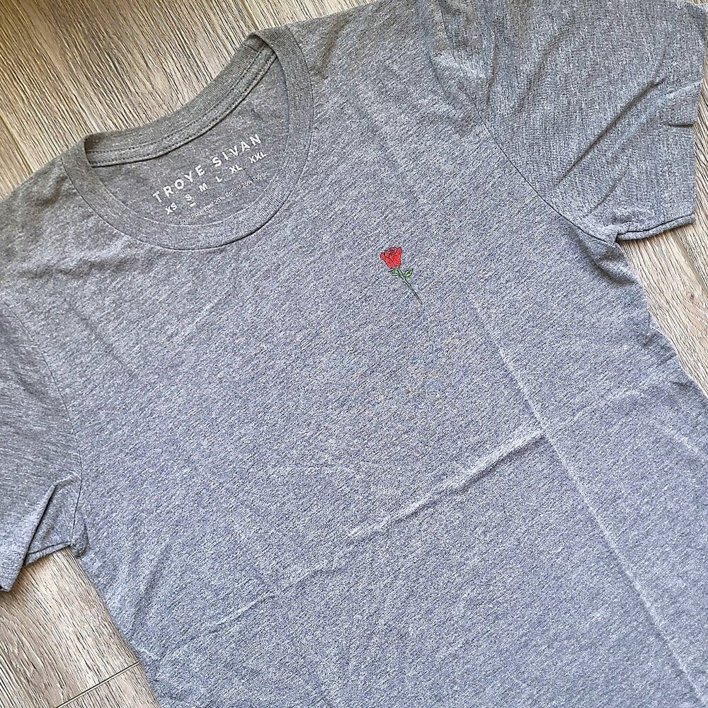 official Troye Sivan Bloom red rose gray t-shirt size S